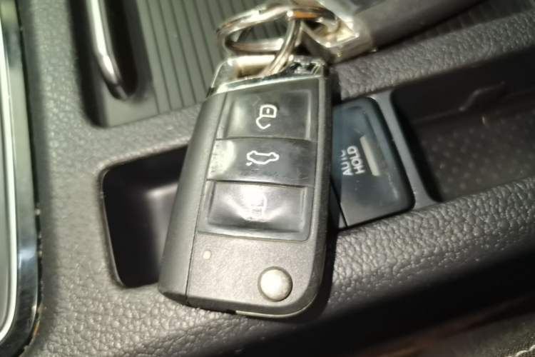 Used Volkswagen Golf 2020 Charming Edition 280TSI DSG R-Line Vehicle Key