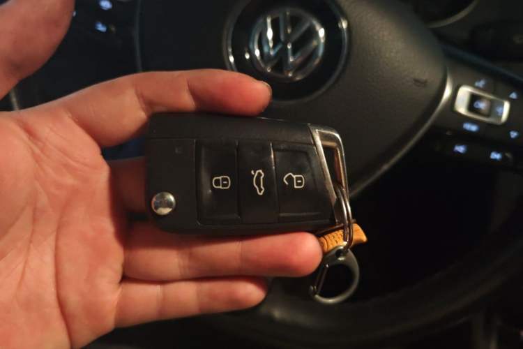 Used Volkswagen Golf 2020 Zhiai Edition 280TSI DSG Comfort Model Vehicle Key