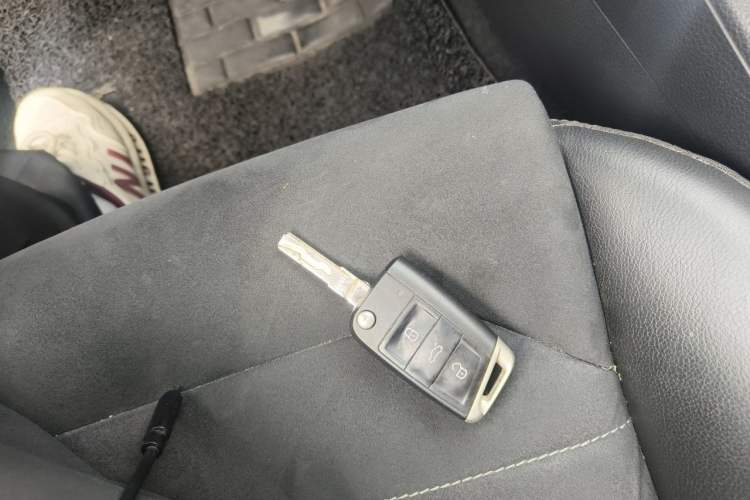 Used Volkswagen Golf 2020 Zhiai Edition 280TSI DSG Luxury Model Vehicle Key