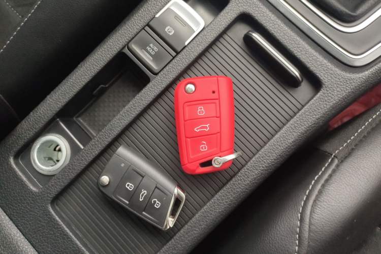 Used Volkswagen Golf 2020 280TSI DSG Luxury Edition Vehicle Key