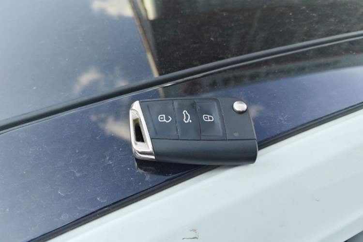 Used Volkswagen Golf 2020 Zhiai Edition 280TSI DSG Comfort Model Vehicle Key
