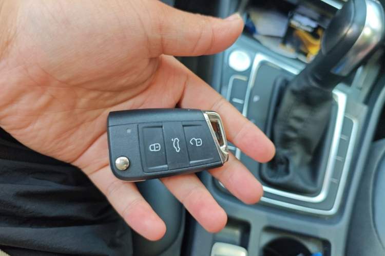 Used Volkswagen Golf 2020 Zhiai Edition 280TSI DSG Comfort Model Vehicle Key