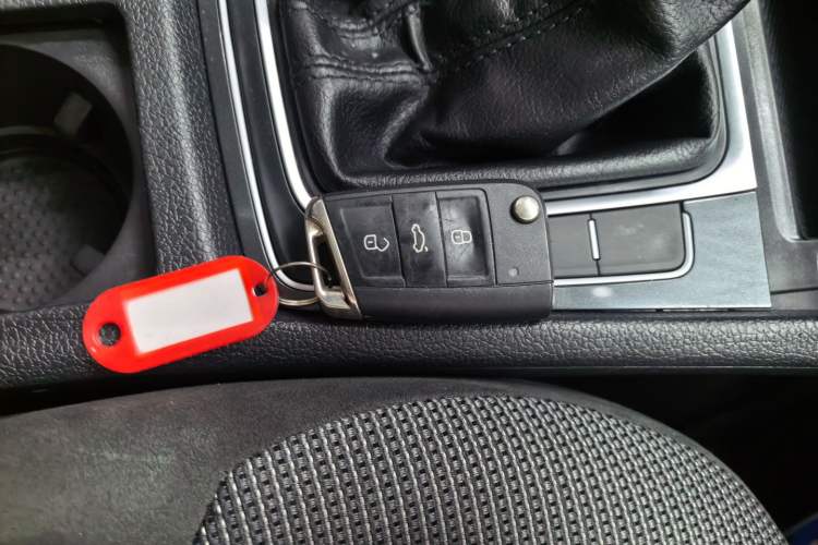 Used Volkswagen Golf 2020 Zhiai Edition 280TSI DSG Comfort Model Vehicle Key
