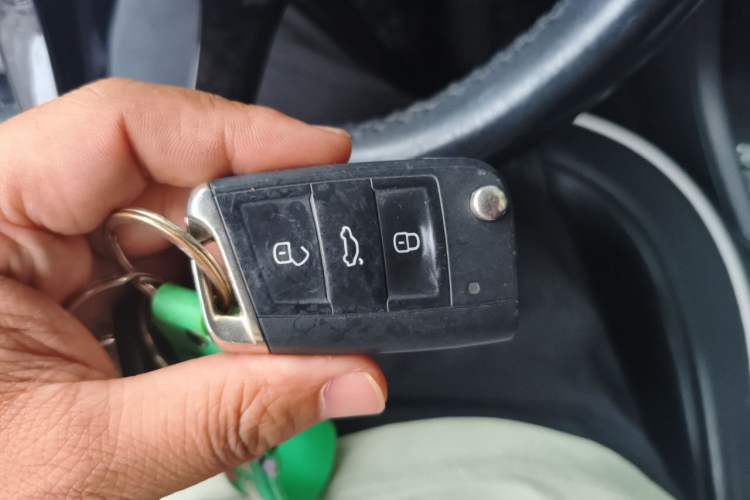 Used Volkswagen Golf 2020 Zhiai Edition 280TSI DSG Comfort Model Vehicle Key