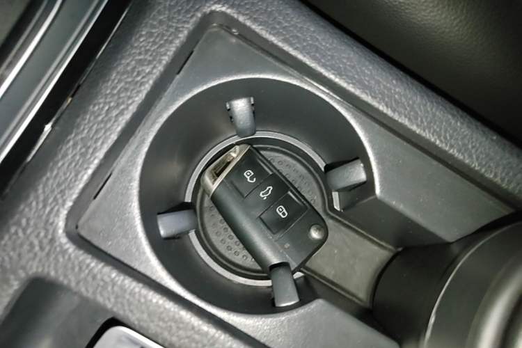 Used Volkswagen Golf 2020 280TSI DSG R-Line Version Vehicle Key
