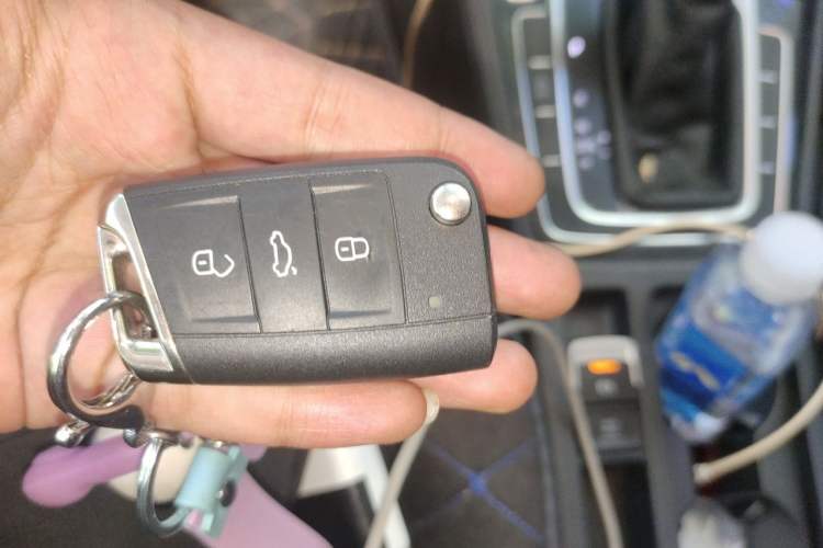 Used Volkswagen Golf 2020 Zhiai Edition 280TSI DSG Comfort Model Vehicle Key