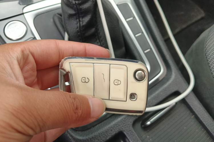 Used Volkswagen Golf 2020 Zhiai Edition 280TSI DSG Comfort Model Vehicle Key