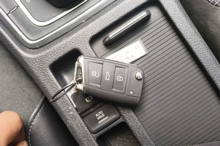 Used Volkswagen Golf 2020 Zhiai Edition 280TSI DSG Comfort Model Vehicle Key