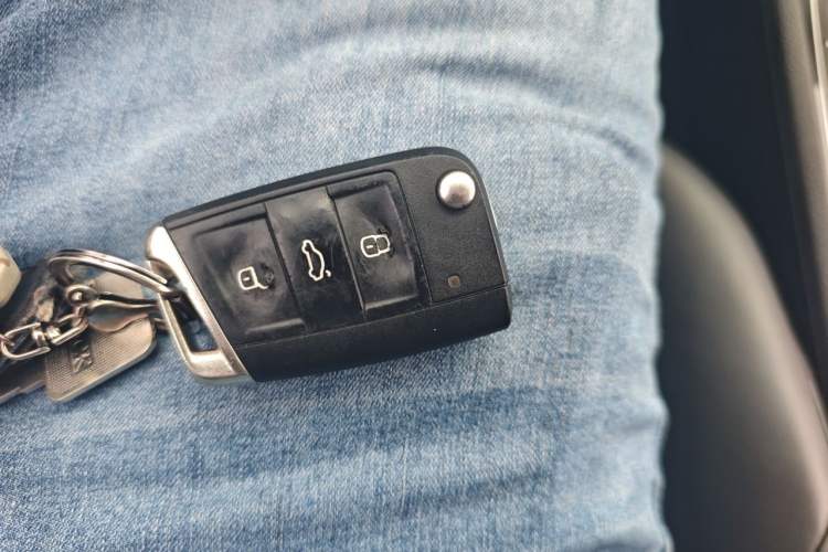 Used Volkswagen Golf 2020 Zhiai Edition 280TSI DSG Luxury Model Vehicle Key