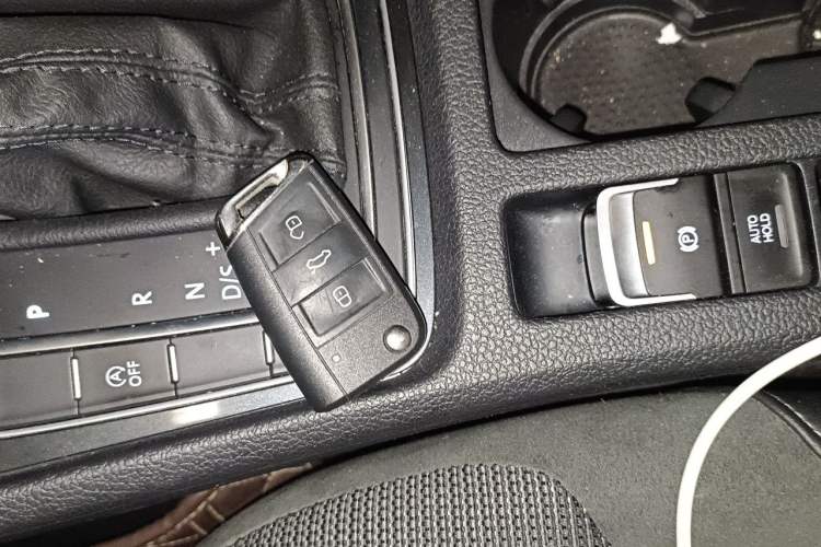 Used Volkswagen Golf 2020 Zhiai Edition 280TSI DSG Comfort Model Vehicle Key