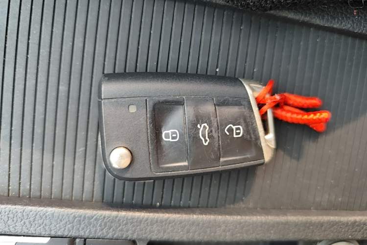 Used Volkswagen Golf 2020 Zhiai Edition 280TSI DSG Comfort Model Vehicle Key