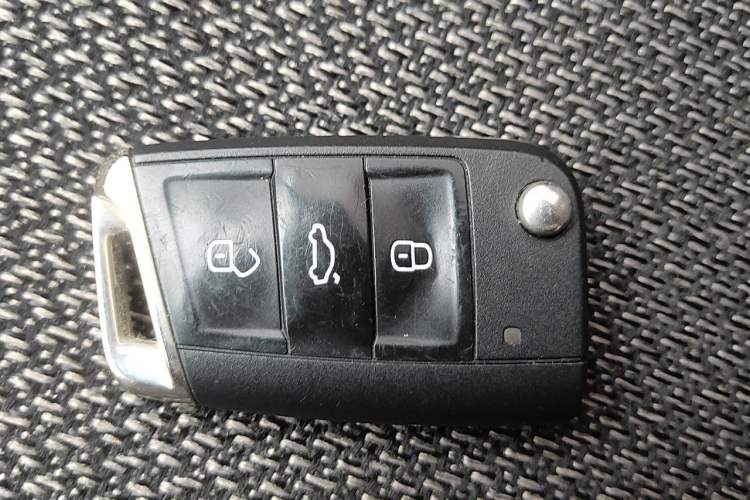 Used Volkswagen Golf 2020 280TSI DSG Luxury Edition Vehicle Key