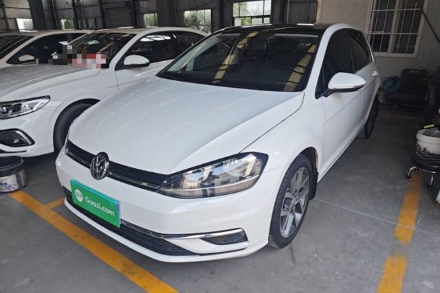 Ojetý Volkswagen Golf 2020 280TSI DSG Comfort Version