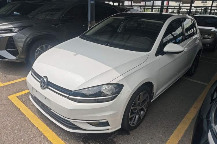 Ojetý Volkswagen Golf 2020 200TSI DSG Comfortable and Ambitious Edition Guazi used car, China used car export, Used car for sale, Used cars, Cheapest cars for sale