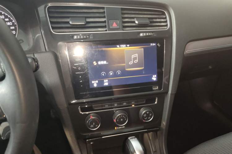 Used Volkswagen Golf 2020 280TSI DSG Comfort Version Audio And AC Panel