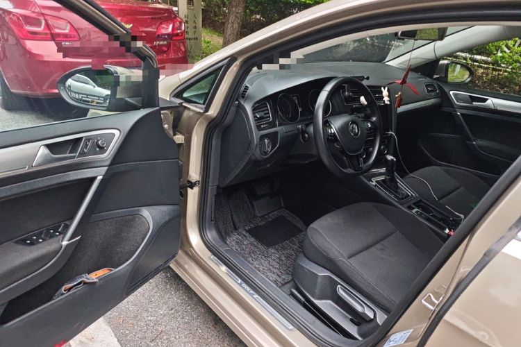 Used Volkswagen Golf 2020 Zhiai Edition 200TSI DSG Comfortable & Ambitious Version Driver Seat