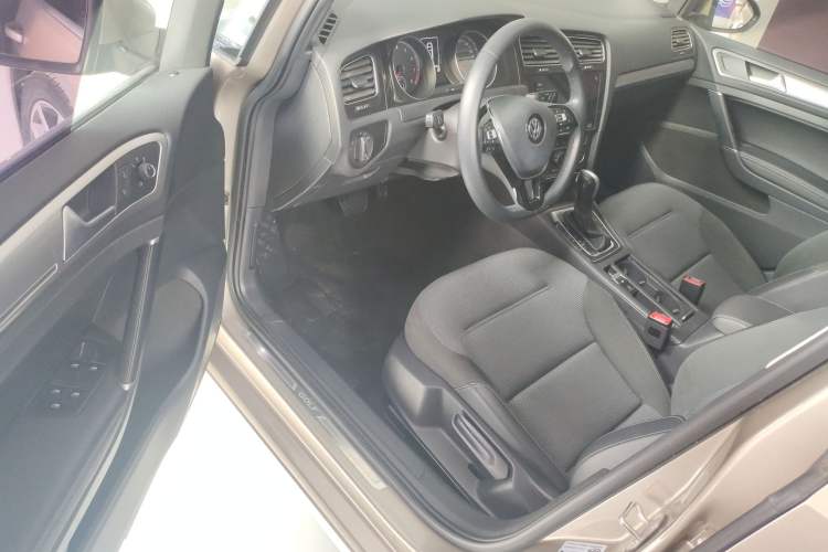 Used Volkswagen Golf 2020 280TSI DSG Comfort Version Driver Seat