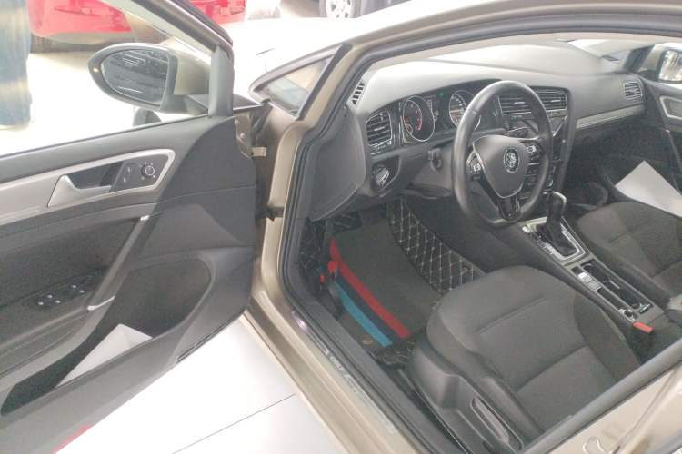 Used Volkswagen Golf 2020 Zhiai Edition 280TSI DSG Comfort Model Driver Seat