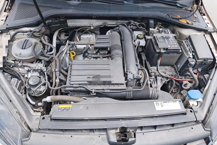 Used Volkswagen Golf 2020 Zhiai Edition 280TSI DSG Comfort Model Engine Bay