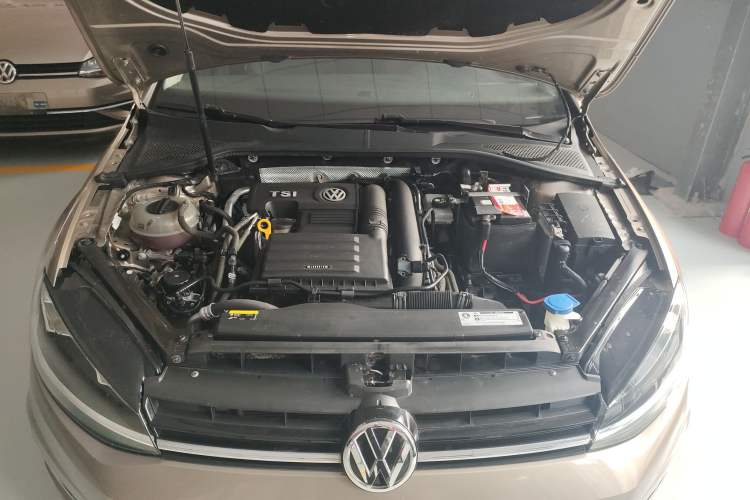Used Volkswagen Golf 2020 280TSI DSG Comfort Version Engine Bay