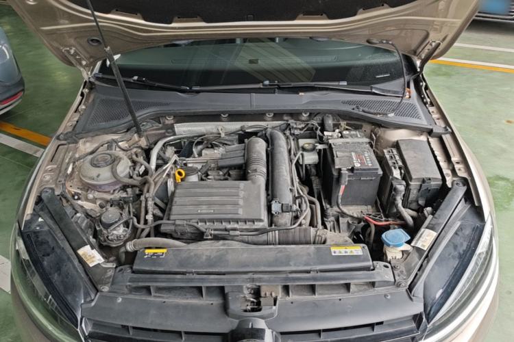Used Volkswagen Golf 2020 280TSI DSG Luxury Edition Engine Bay