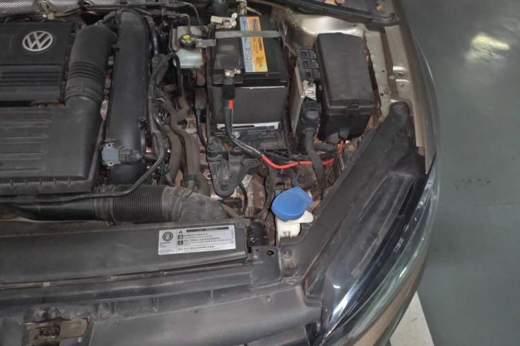 Used Volkswagen Golf 2020 280TSI DSG Comfort Version Engine Bay Left