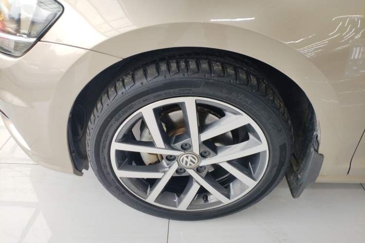 Used Volkswagen Golf 2020 Zhiai Edition 280TSI DSG Comfort Model Exterior 2