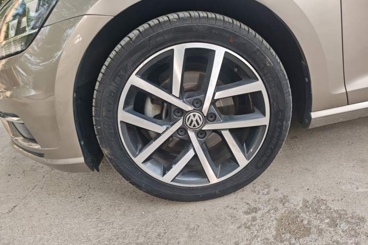 Used Volkswagen Golf 2020 200TSI DSG Comfortable and Ambitious Edition Exterior 4
