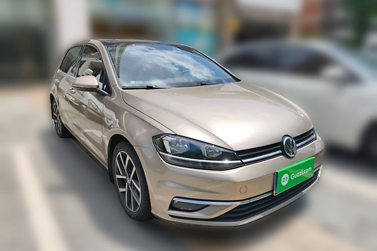 Used Volkswagen Golf 2020 Zhiai Edition 280TSI DSG Comfort Model Front Right 45 Deg