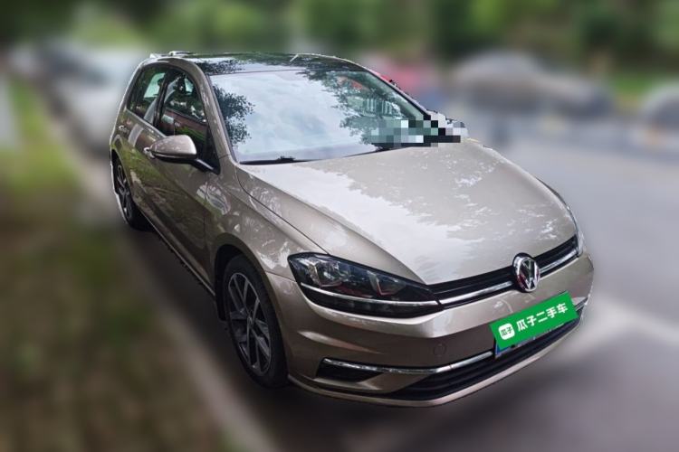 Used Volkswagen Golf 2020 Zhiai Edition 200TSI DSG Comfortable & Ambitious Version Front Right 45 Deg