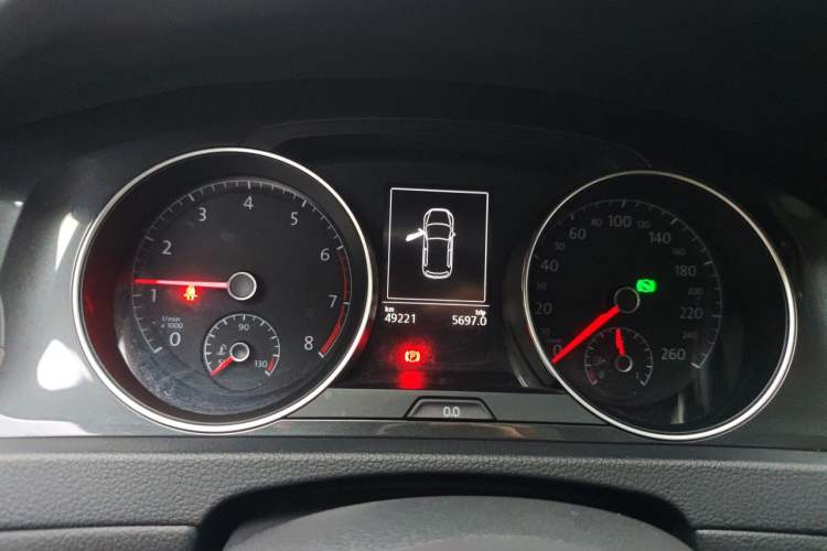 Used Volkswagen Golf 2020 Zhiai Edition 200TSI DSG Comfortable & Ambitious Version Instrument Cluster