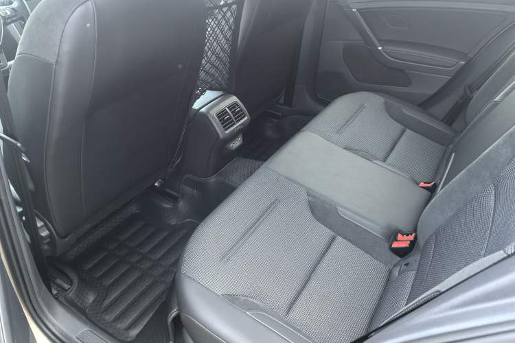 Used Volkswagen Golf 2020 Zhiai Edition 280TSI DSG Comfort Model Interior 3