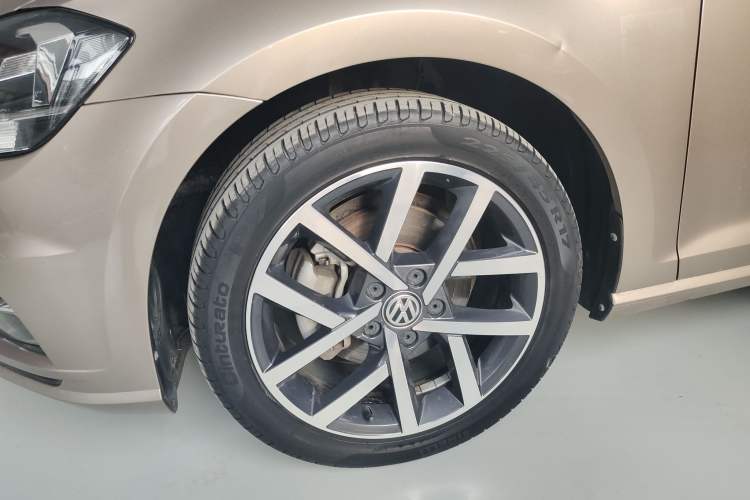 Used Volkswagen Golf 2020 280TSI DSG Comfort Version Left Front Wheel Hub
