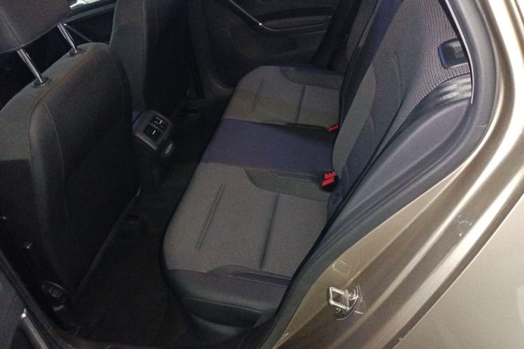 Used Volkswagen Golf 2020 Zhiai Edition 280TSI DSG Comfort Model Left Rear Seat
