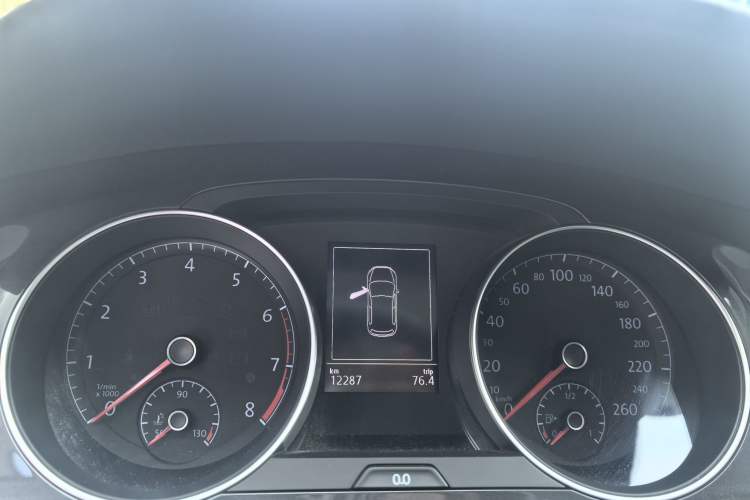 Used Volkswagen Golf 2020 Zhiai Edition 280TSI DSG Comfort Model Odometer Close Up