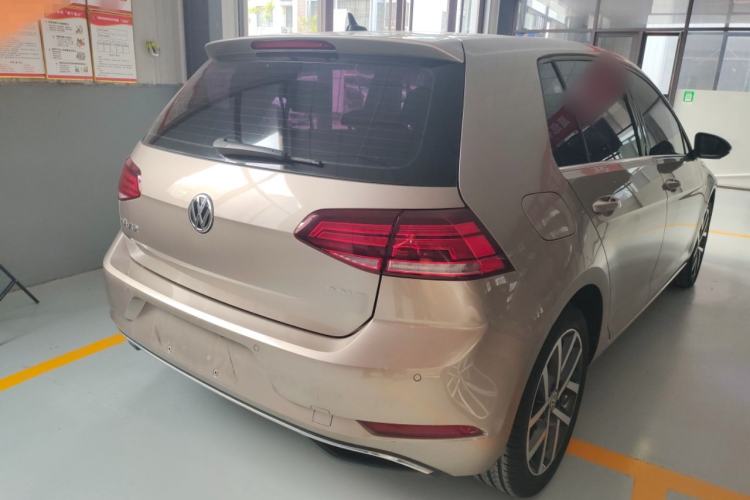 Used Volkswagen Golf 2020 280TSI DSG Comfort Version Rear Right 45 Deg