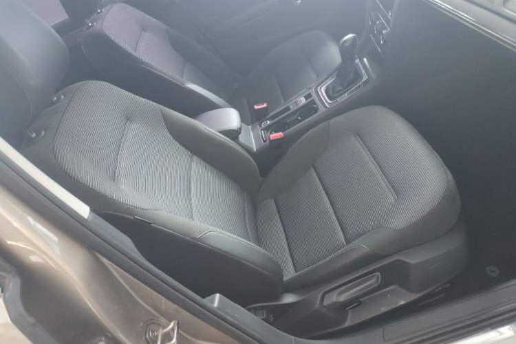 Used Volkswagen Golf 2020 280TSI DSG Comfort Version Right Front Seat