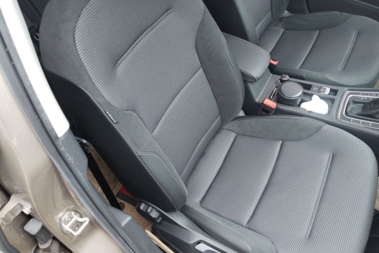 Used Volkswagen Golf 2020 280TSI DSG Comfort Version Right Front Seat