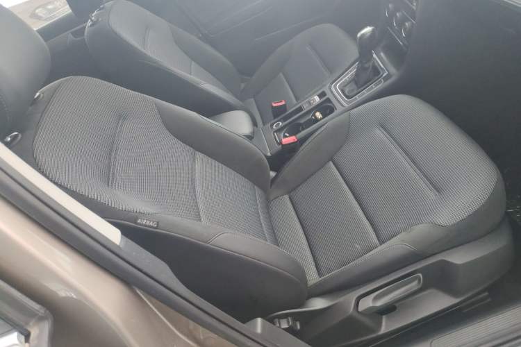 Used Volkswagen Golf 2020 Zhiai Edition 280TSI DSG Comfort Model Right Front Seat