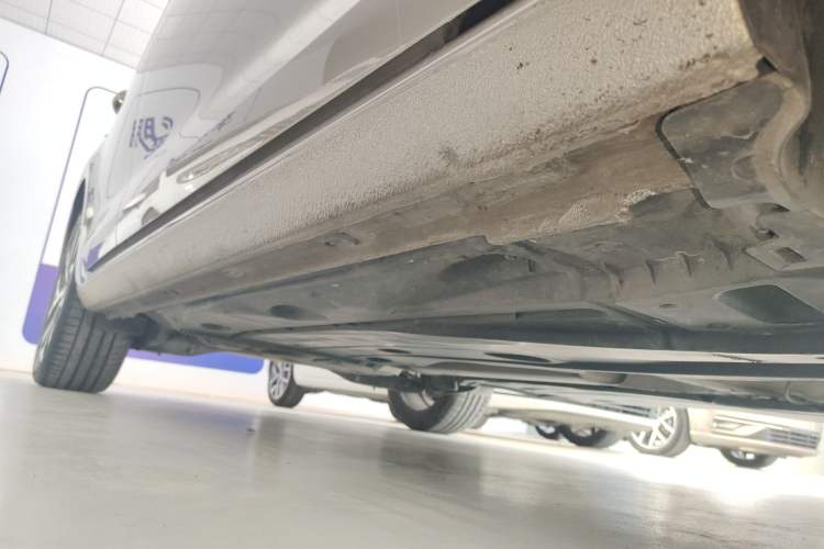 Used Volkswagen Golf 2020 Zhiai Edition 280TSI DSG Comfort Model Right Side Sill