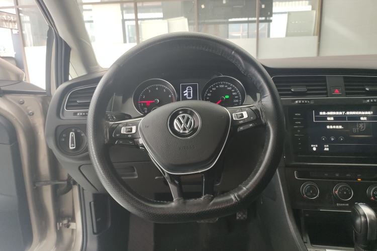 Used Volkswagen Golf 2020 Zhiai Edition 280TSI DSG Comfort Model Steering Wheel