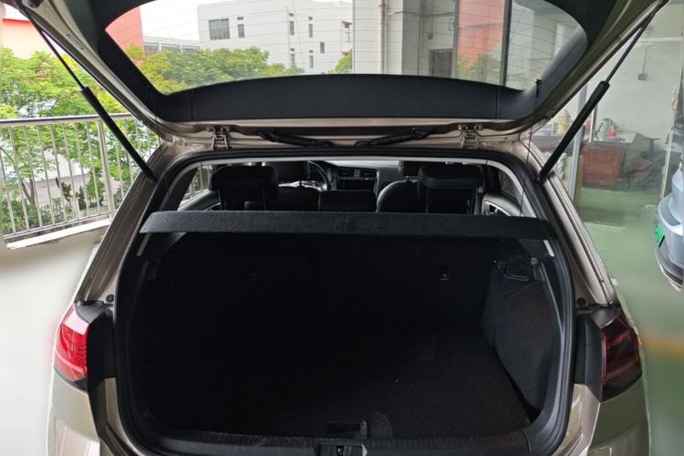 Used Volkswagen Golf 2020 280TSI DSG Luxury Edition Trunk