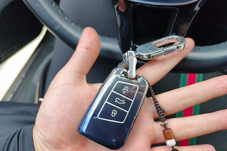 Used Volkswagen Golf 2020 Zhiai Edition 280TSI DSG Comfort Model Vehicle Key