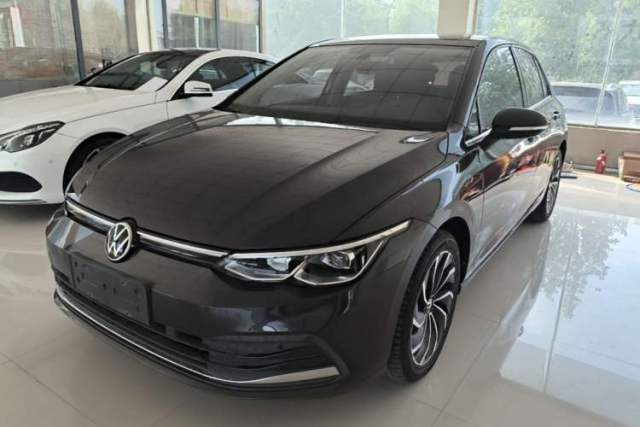 Ojetý Volkswagen Golf 2021 280TSI DSG Pro