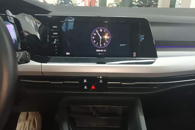 Used Volkswagen Golf 2021 200TSI DSG Pro Audio And AC Panel