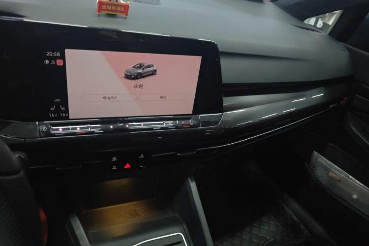 Used Volkswagen Golf 2021 280TSI DSG R-Line Audio And AC Panel