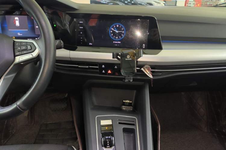 Used Volkswagen Golf 2021 280TSI DSG Pro Audio And AC Panel
