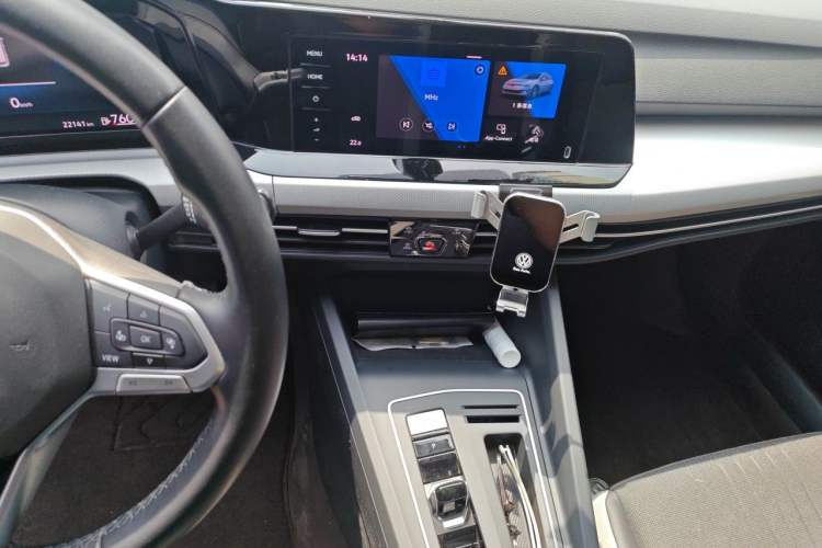 Used Volkswagen Golf 2021 280TSI DSG Pro Audio And AC Panel