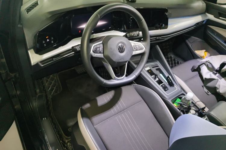 Used Volkswagen Golf 2021 280TSI DSG Pro Center Console