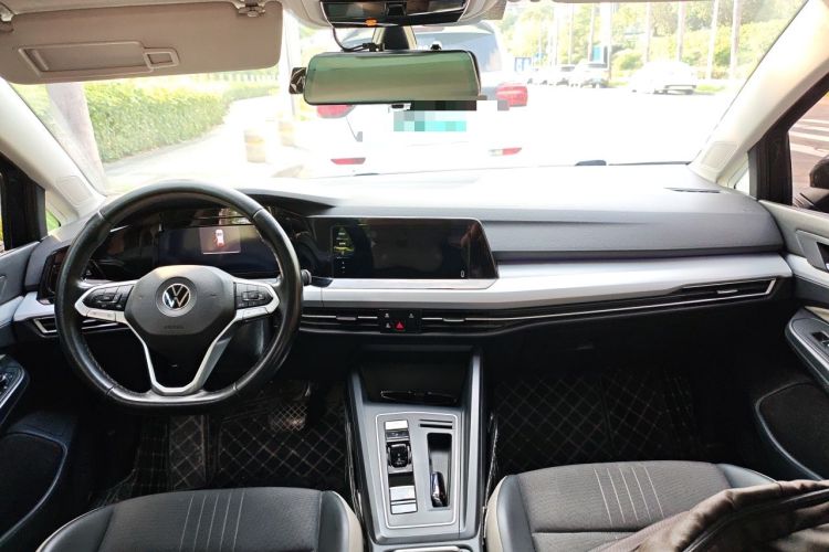 Used Volkswagen Golf 2021 280TSI DSG Pro Center Console